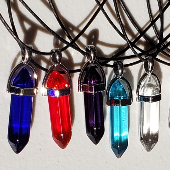 Corded Crystal Shape Pendant Necklace Handmade - Picture 1 of 3